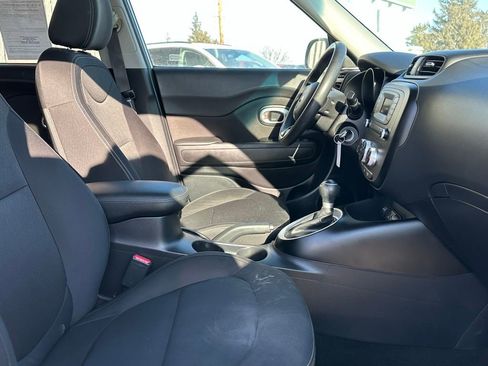 Used 2016 Kia Soul image 19