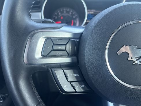 Used 2019 Ford Mustang Premium RWD image 20