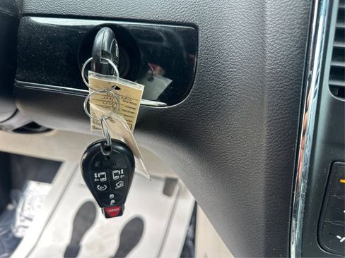 Used 2019 Dodge Grand Caravan SXT FWD image 33