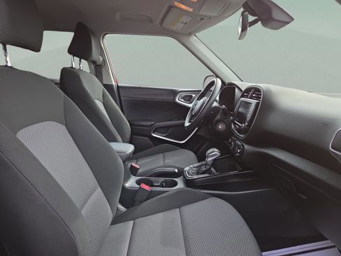 Used 2022 Kia Soul LX w/ Technology Package FWD image 34