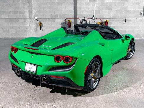 Used 2023 Ferrari F8 Tributo image 35