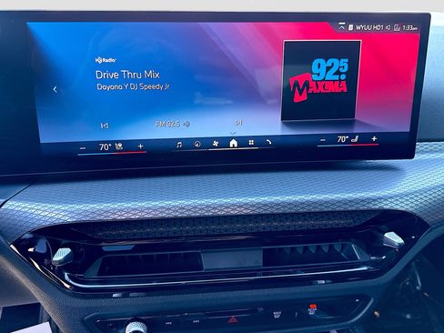 Used 2026 BMW 430i Coupe w/ M Sport Package image 32