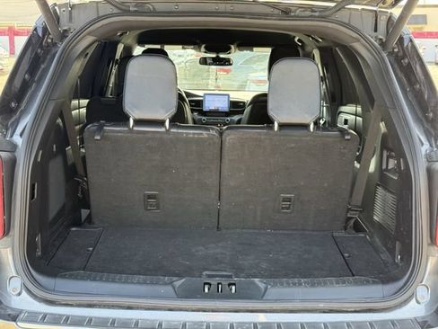 Used 2020 Ford Explorer Limited RWD image 32