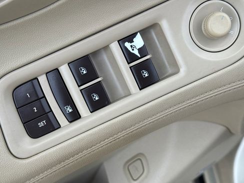 Used 2015 Buick LaCrosse Leather image 18