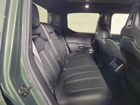 Used 2023 Rivian R1T Adventure AWD/4WD image 22