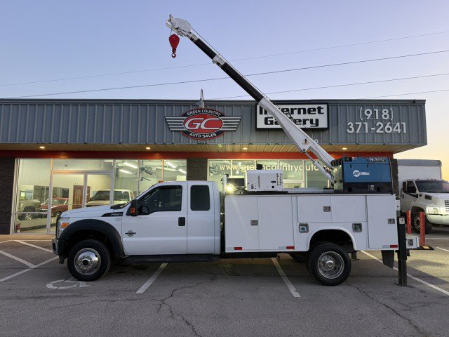 Used 2013 Ford F550 4x4 SuperCab Super Duty w/ Payload Upgrade Pkg image 1