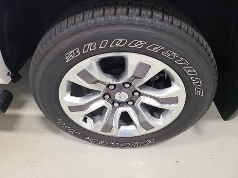 Used 2022 RAM 1500 Limited w/ Body Color Bumper Group AWD/4WD image 45