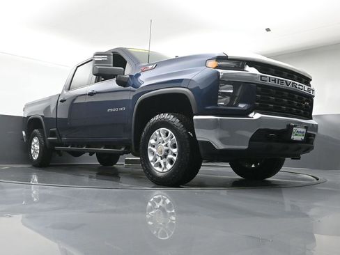 Used 2021 Chevrolet Silverado 2500 LT image 28