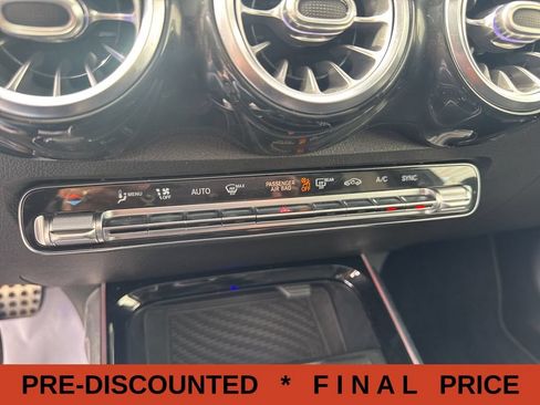 Used 2021 Mercedes-Benz GLB 250 4MATIC w/ AMG Line image 33