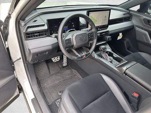 Used 2026 Toyota RAV4 AWD Plug-in Hybrid image 8