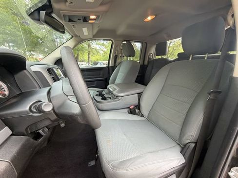 Used 2019 RAM 1500 Express AWD/4WD image 11