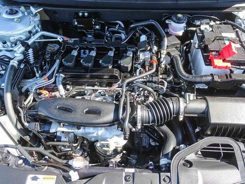 Used 2025 Honda Accord SE image 38