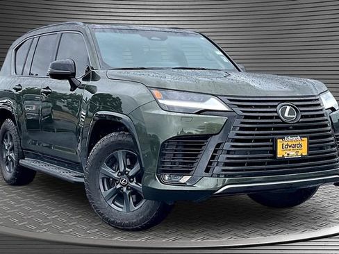 Used 2025 Lexus LX 700h Overtrail AWD/4WD image 3