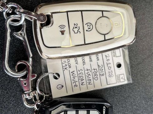 Used 2018 Ford Fusion SE w/ Equipment Group 601A image 41