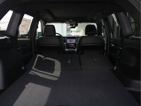 New 2025 Jeep Grand Cherokee Limited image 27