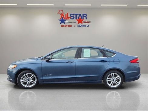 Used 2018 Ford Fusion S image 4