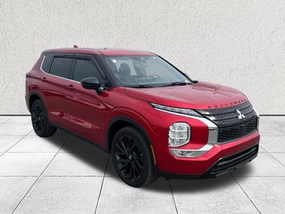 Used 2024 Mitsubishi Outlander SE Black Edition