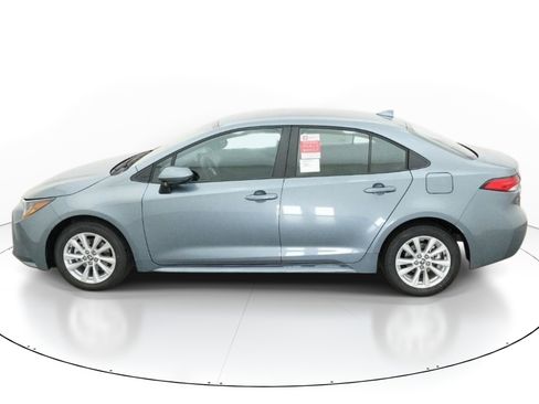 New 2026 Toyota Corolla LE image 3