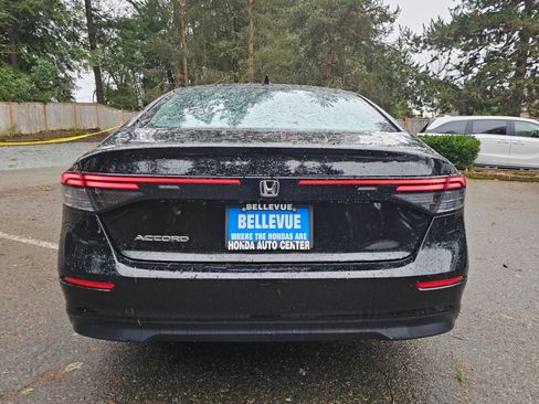 Used 2023 Honda Accord EX image 6