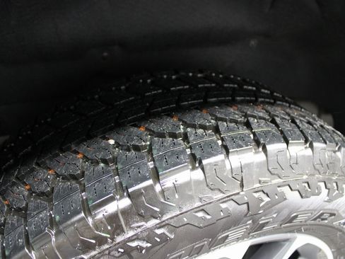 Used 2025 Chevrolet Silverado 1500 RST image 29