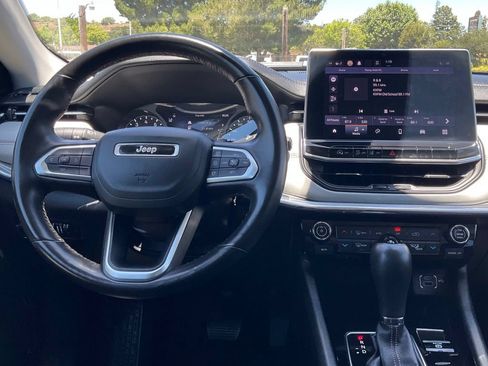 Used 2022 Jeep Compass Limited AWD/4WD image 29