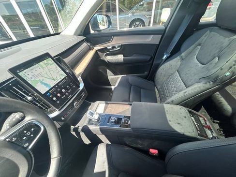 Certified 2025 Volvo XC90 B6 Plus AWD/4WD image 22