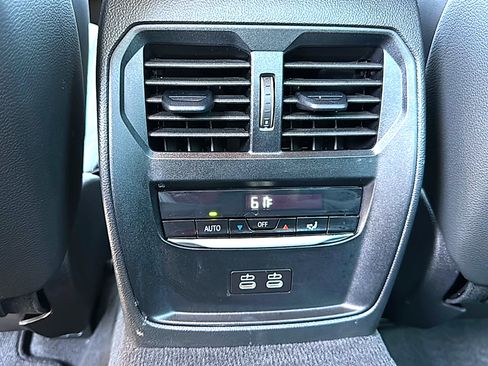 Used 2025 BMW M3 Competition AWD/4WD image 22