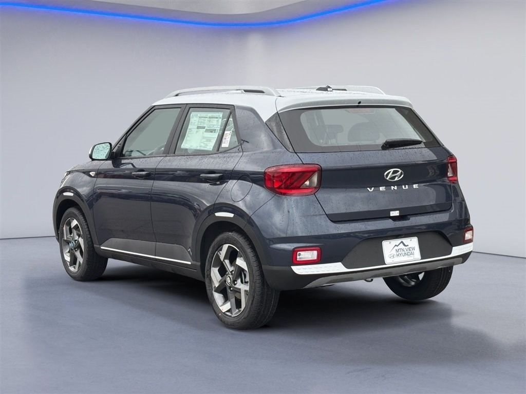 New 2026 Hyundai Venue SEL FWD image 6