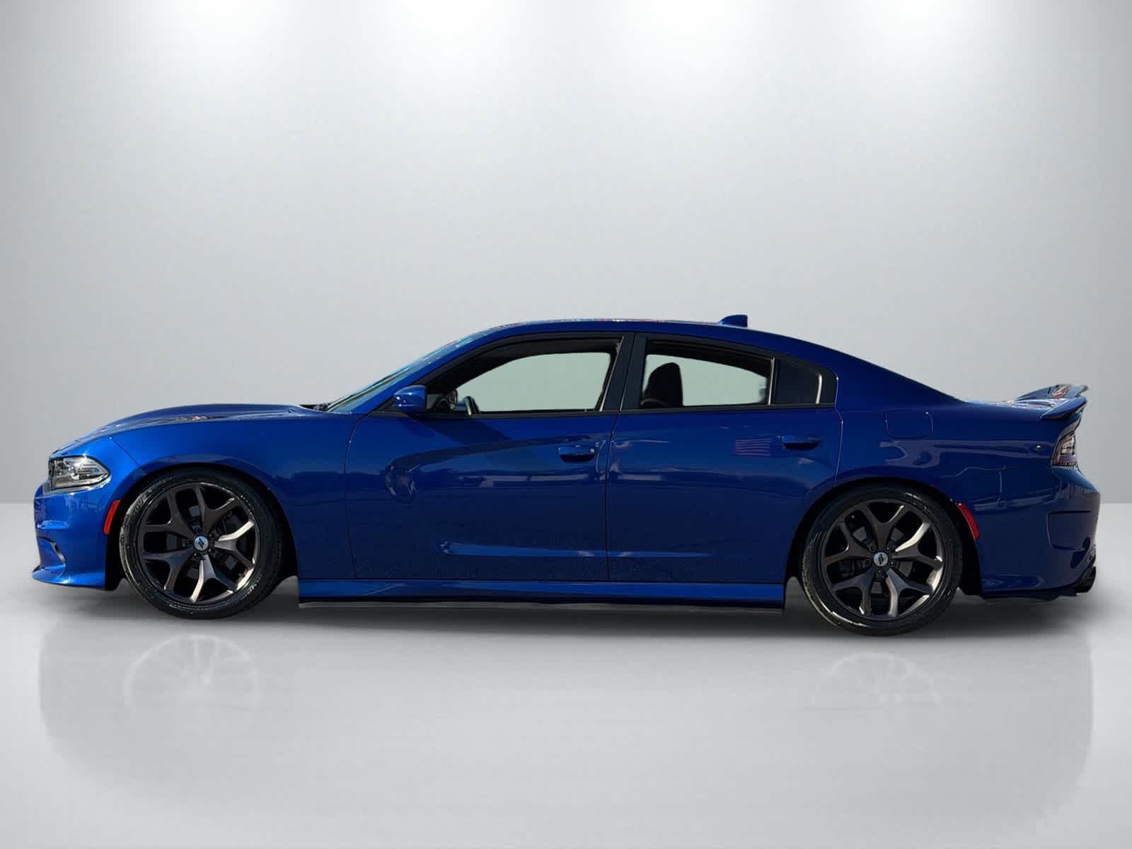 Used 2019 Dodge Charger R/T RWD image 2
