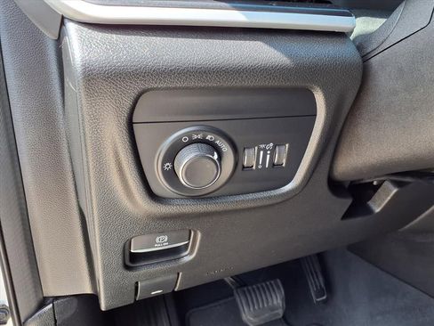 Used 2023 Jeep Grand Cherokee Altitude image 22