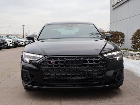 Used 2024 Audi S8 4.0T image 2
