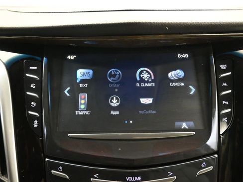 Used 2018 Cadillac Escalade ESV Luxury image 18