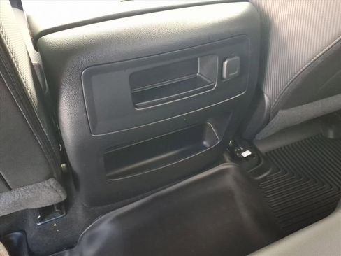 Used 2018 GMC Sierra 1500 SLT w/ All Terrain Package image 11