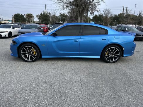 Used 2023 Dodge Charger R/T w/ Plus Group image 3