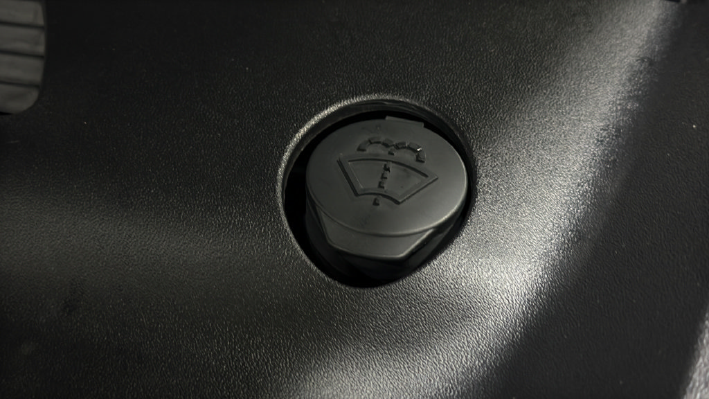 Used 2023 Tesla Model Y Long Range AWD/4WD image 57