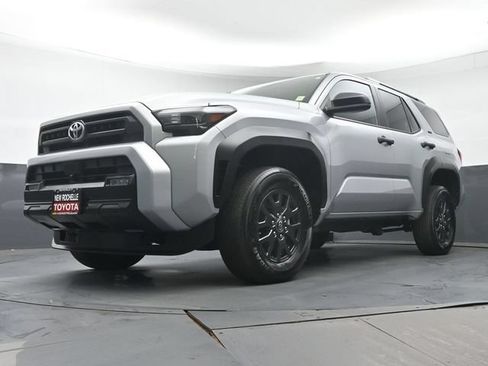 Certified 2026 Toyota 4Runner SR5 AWD/4WD image 33