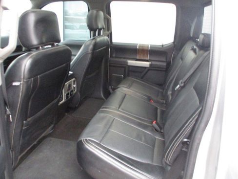 Used 2019 Ford F150 Lariat w/ Equipment Group 502A Luxury image 9