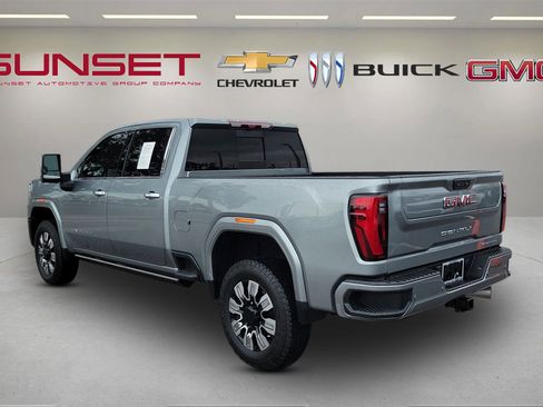 Certified 2024 GMC Sierra 2500 Denali w/ Denali Reserve Package image 6