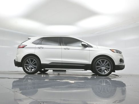 Certified 2020 Ford Edge Titanium FWD image 49