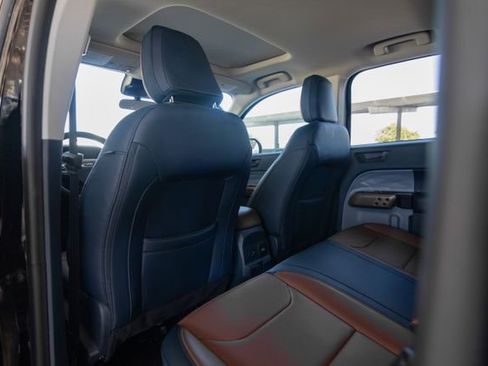 Used 2024 Ford Maverick Lariat w/ FX4 Off-Road Package image 30