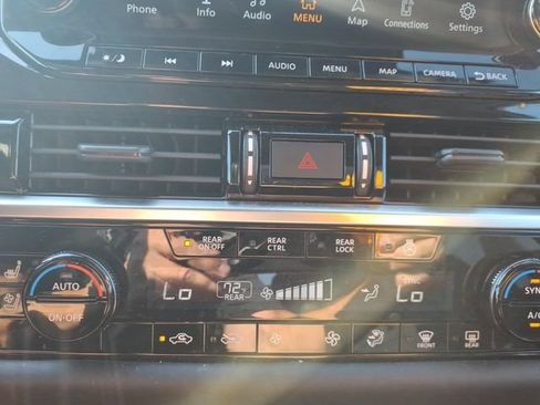 Certified 2024 Nissan Pathfinder Platinum AWD/4WD image 25