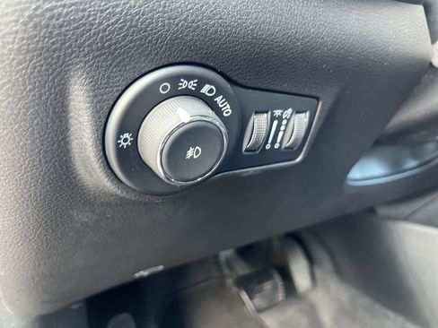 New 2025 Jeep Compass Latitude w/ Altitude Special Edition image 30