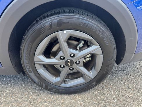 Used 2025 Kia K4 FWD image 29