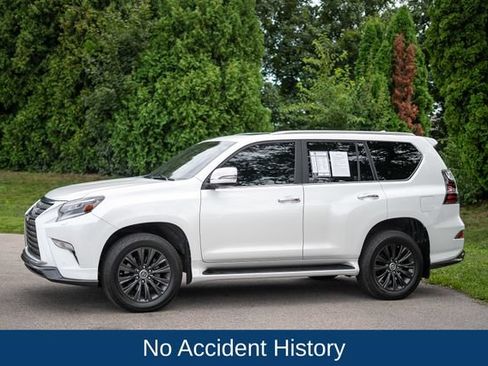 Used 2023 Lexus GX 460 Luxury w/ Sport Design Package AWD/4WD image 8