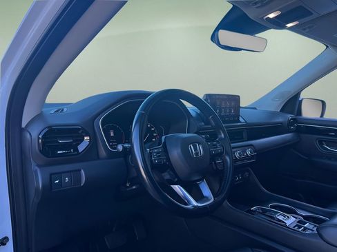 Used 2023 Honda Pilot Touring image 10