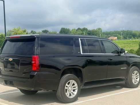 Used 2015 Chevrolet Suburban LT AWD/4WD image 4