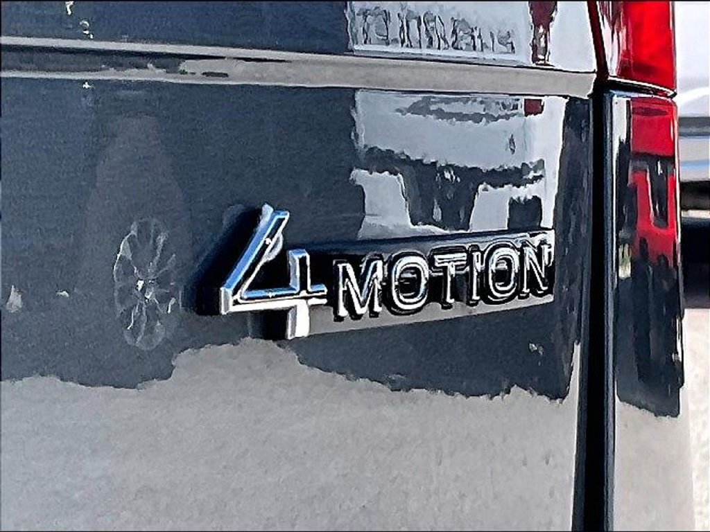 Used 2022 Volkswagen Tiguan SE AWD/4WD image 8