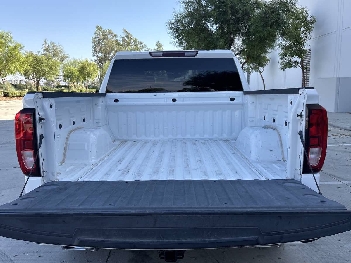 Used 2020 GMC Sierra 1500 Elevation w/ Elevation Value Package AWD/4WD image 10