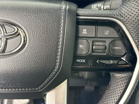 Used 2022 Toyota Tundra Platinum image 20