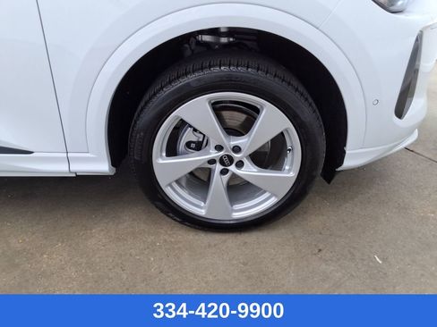 New 2025 Audi Q5 Premium Plus image 27